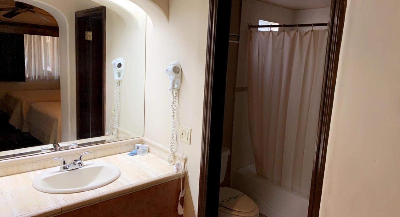 מקסיקלי Hotel Siesta Real מראה חיצוני תמונה