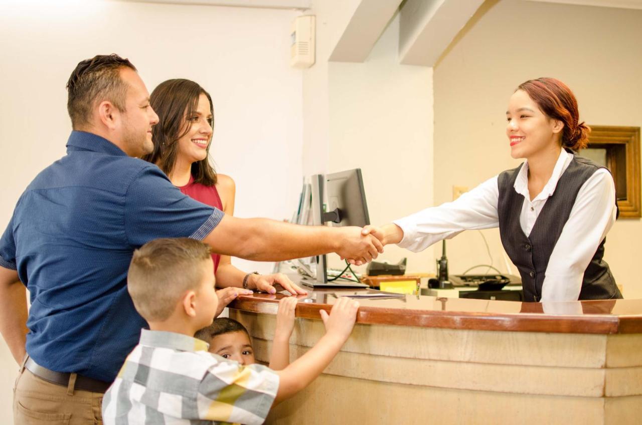 מקסיקלי Hotel Siesta Real מראה חיצוני תמונה